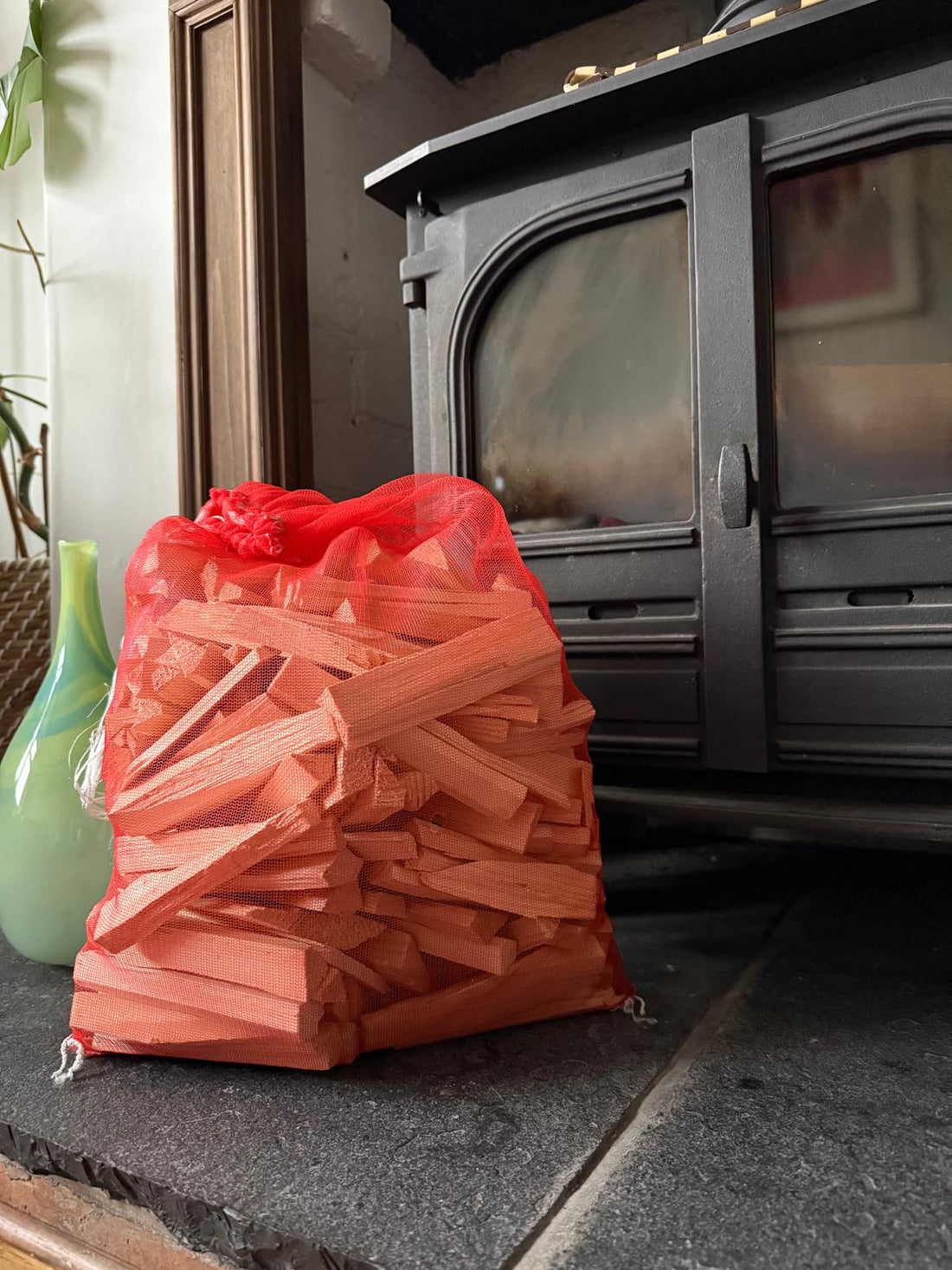 Hotties XL Half Pallet bundle with 4 Kindling bags.